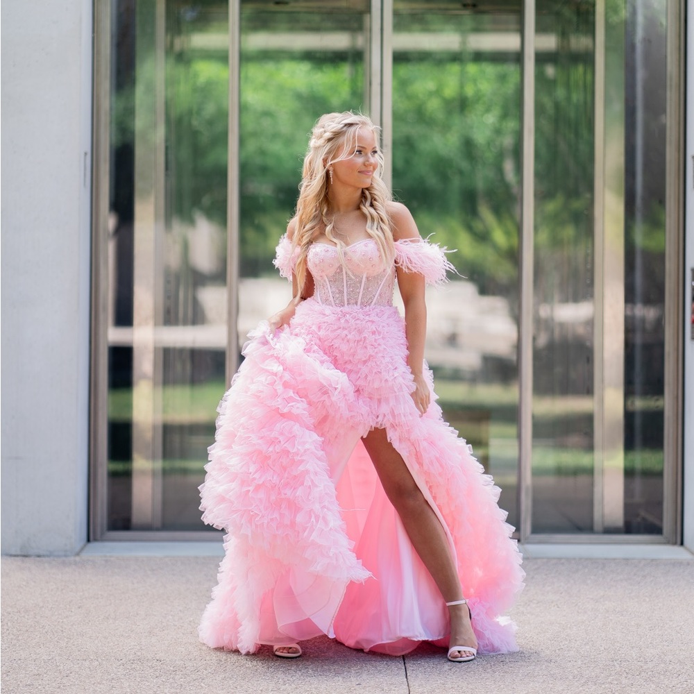 Meet your Posher, Morgan